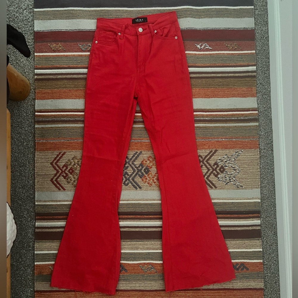 Red flare jeans country concert perfect!